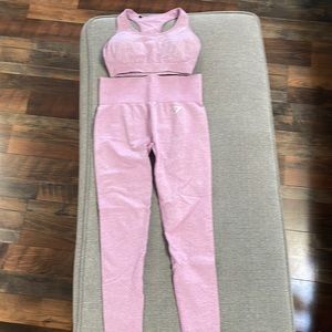 Athletic top/leggings